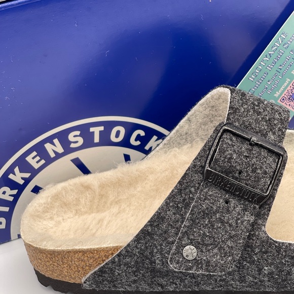 BIRKENSTOCK ARIZONA RIVET DOUBLE WOOL SANDALS GRAY NARROW FIT - Picture 3 of 9